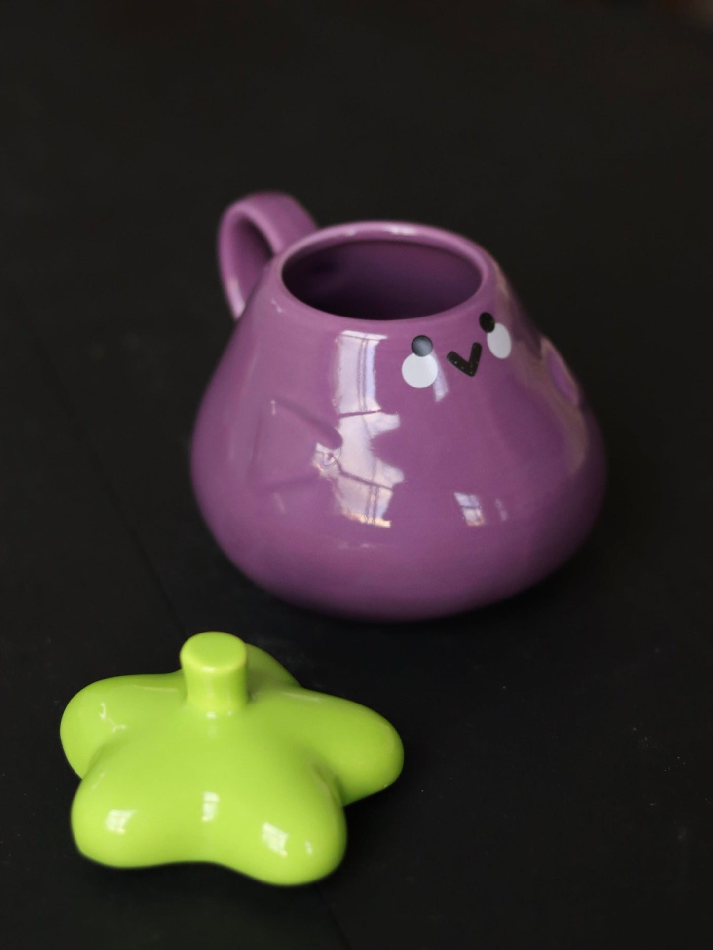 Creative Eggplant CupPorcelain / Ceramic