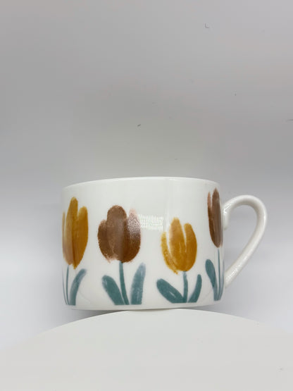 Tulip Mug and Saucer Set - BrownPorcelain / Ceramic