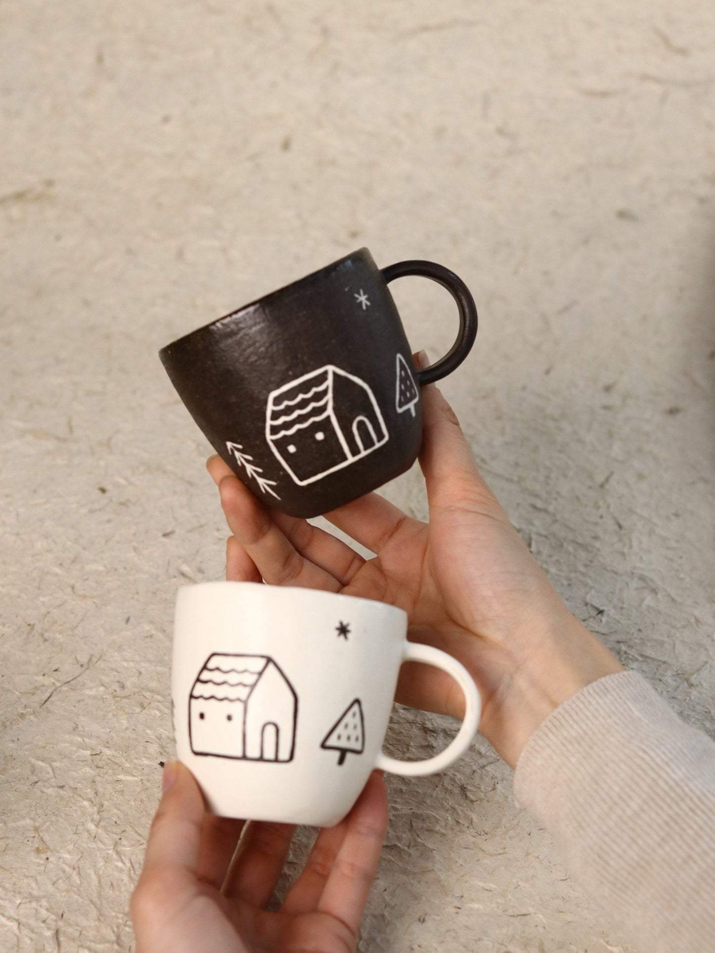 Black House Hand - Pinched Inlay Mug X MojiangCoarse Pottery
