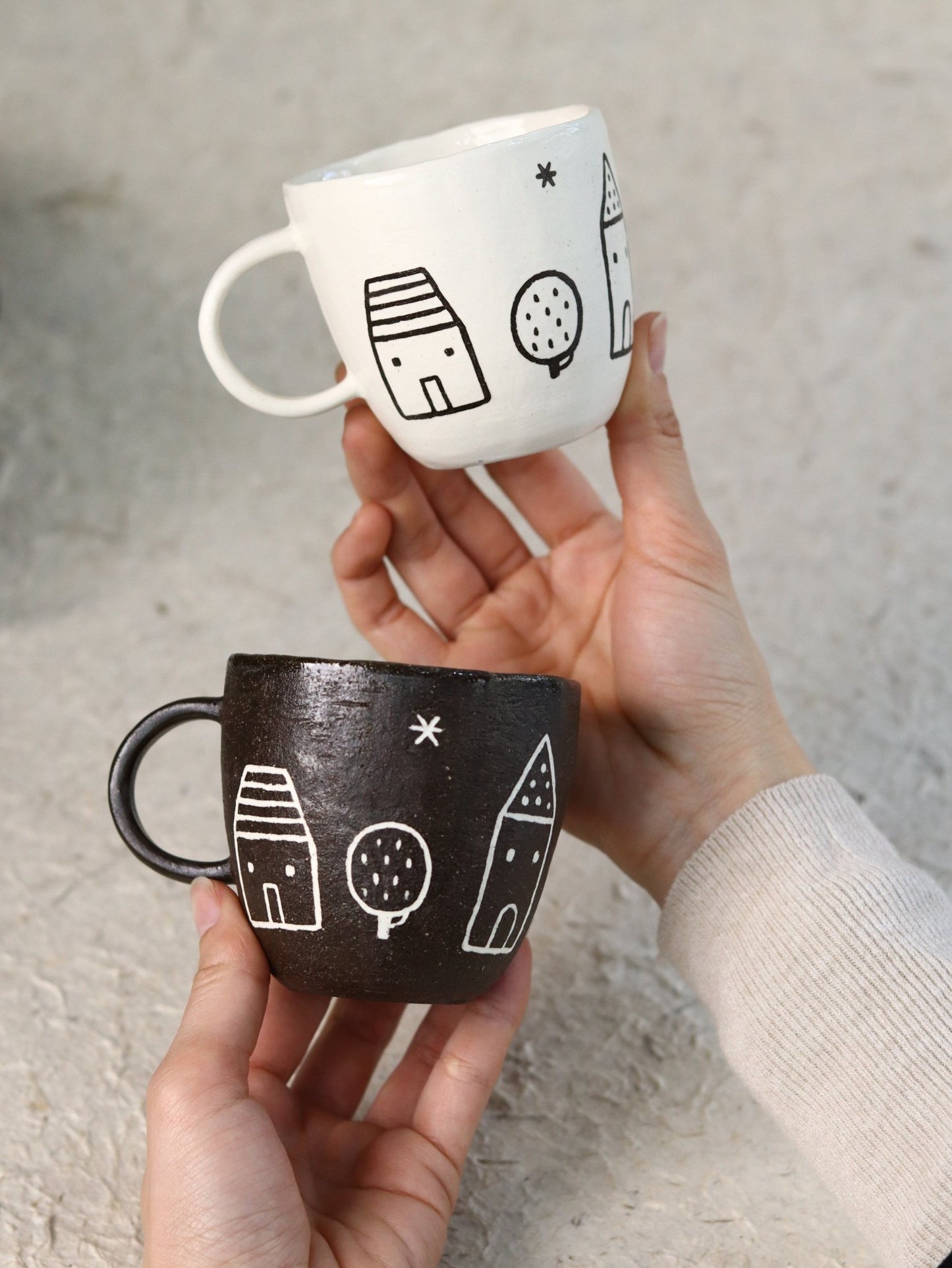 Black House Hand - Pinched Inlay Mug X MojiangCoarse Pottery