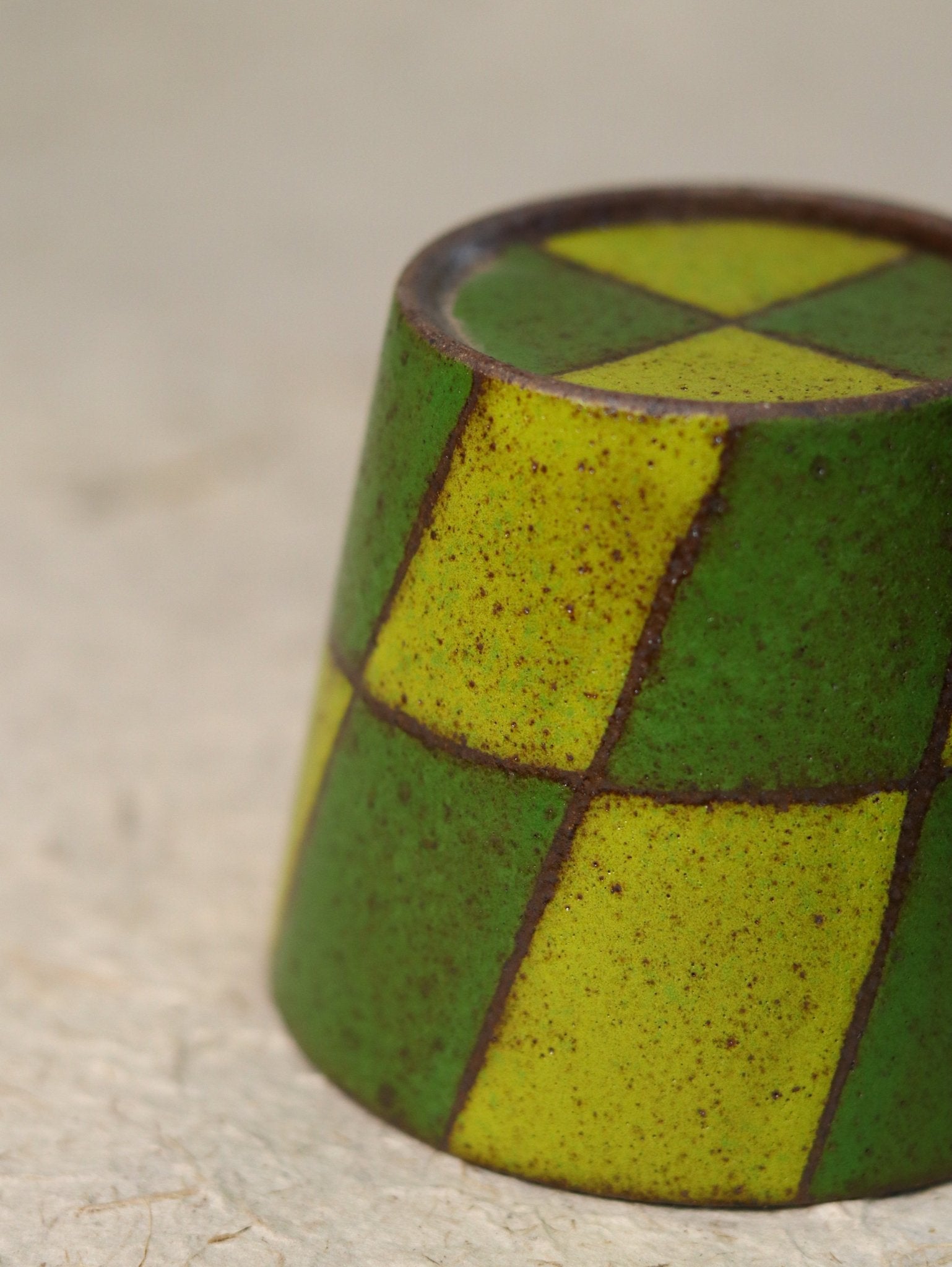 Hand-Painted Green Harlequin Ceramic Guinomi CupCoarse Pottery