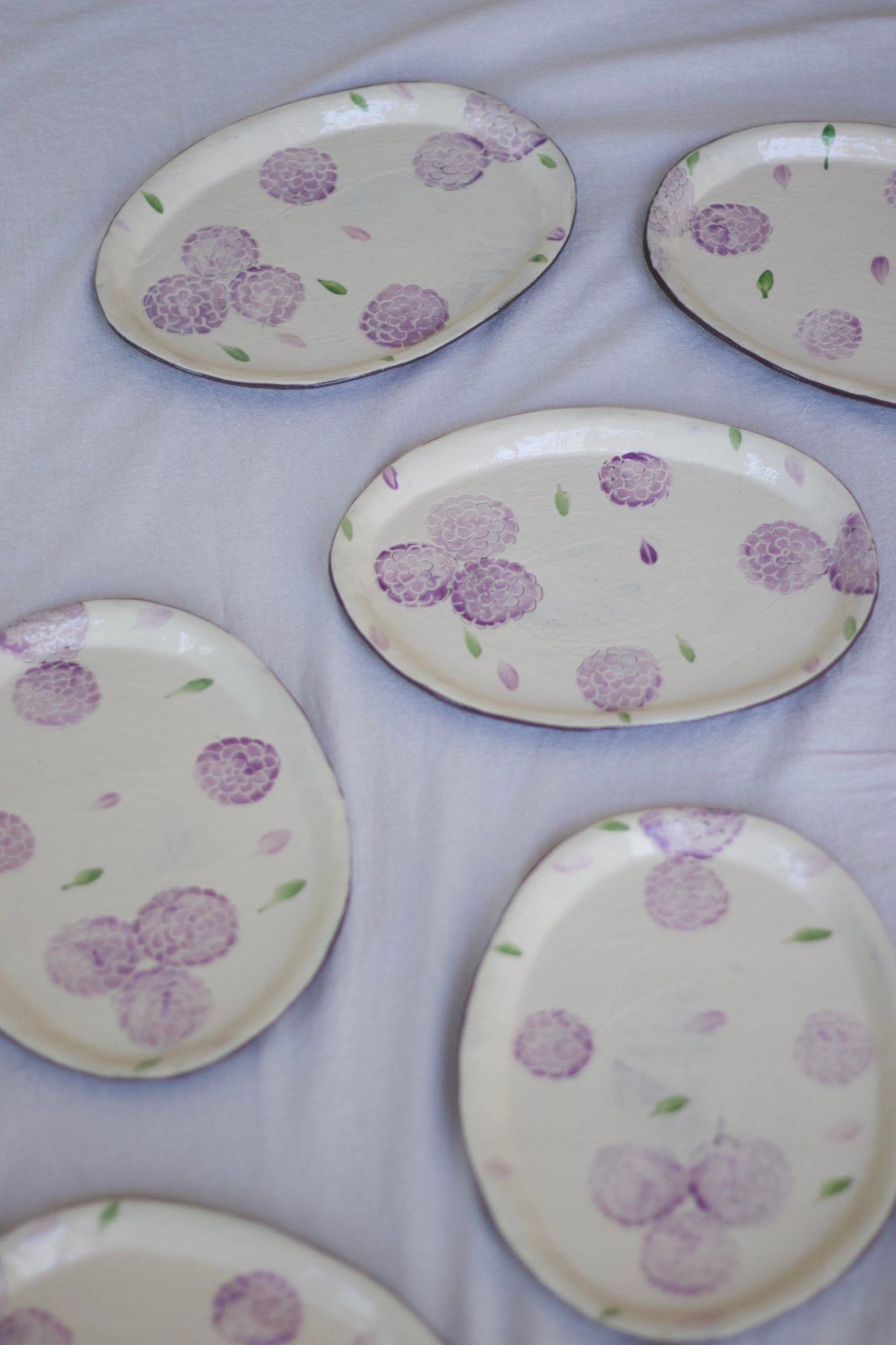 Handcrafted Blossom Oval PlatePorcelain / Ceramic