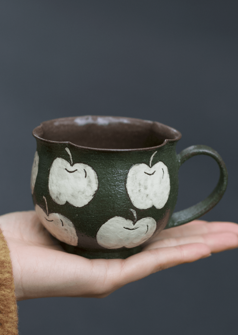 Orchard Green Hand - Painted Apple Ceramic MugCoarse Pottery