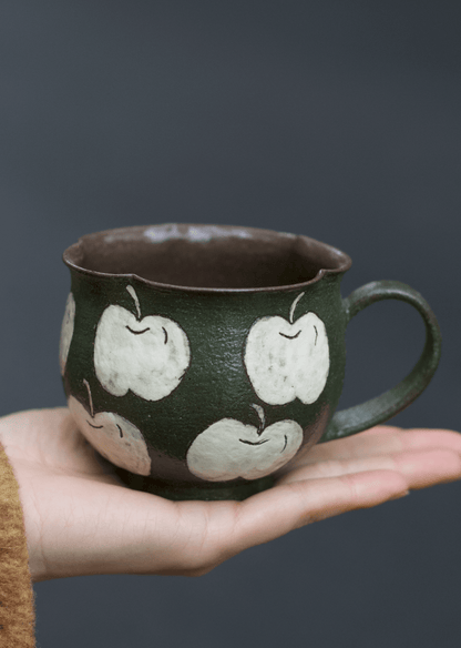 Orchard Green Hand - Painted Apple Ceramic MugCoarse Pottery