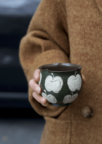 Orchard Green Hand - Painted Apple Ceramic MugCoarse Pottery