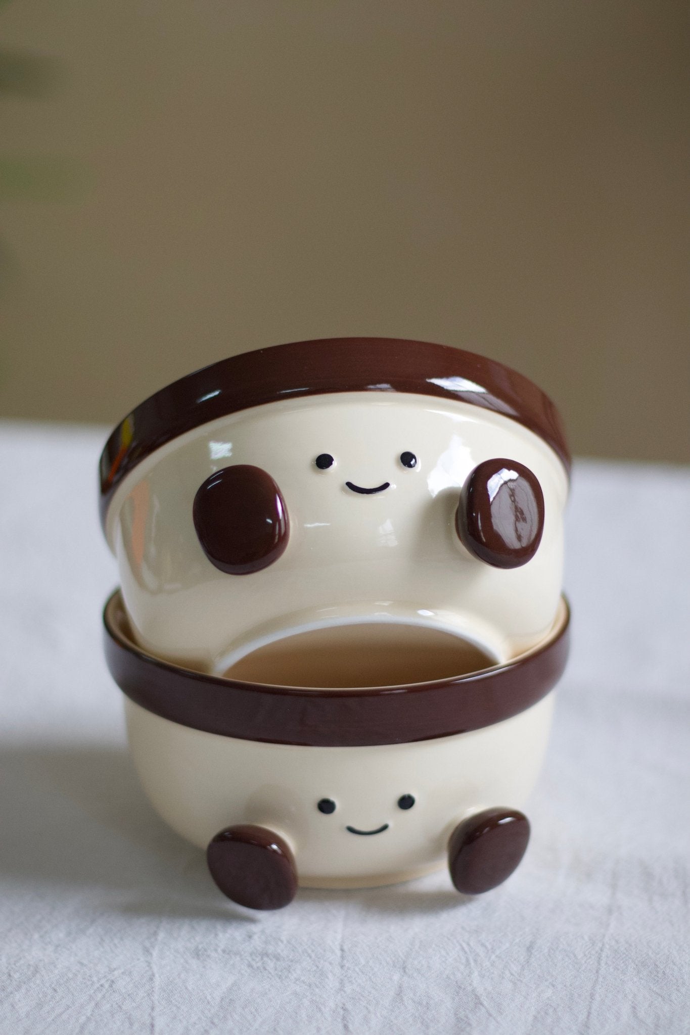 Smiley Cozy BowlPorcelain / Ceramic