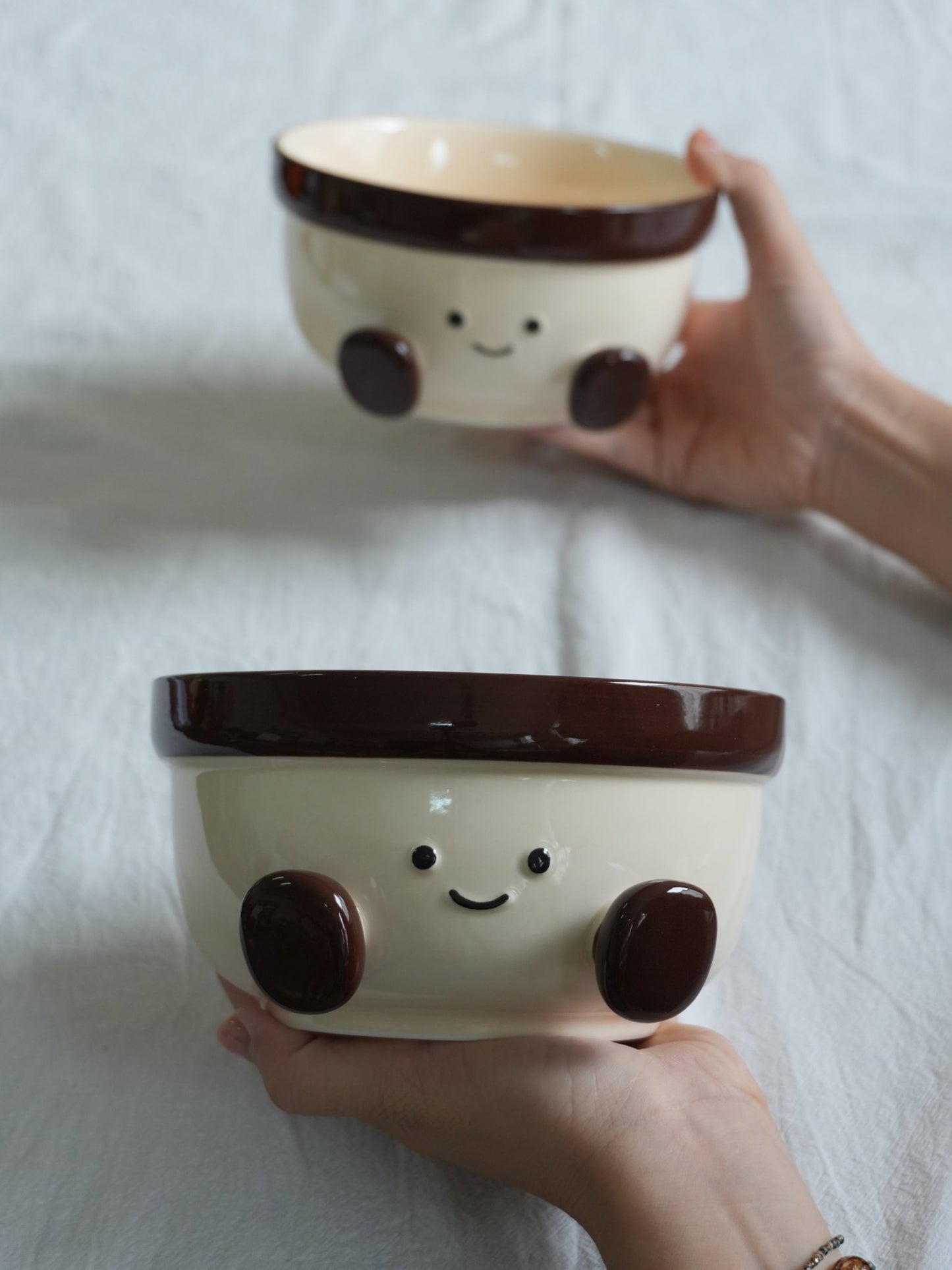 Smiley Cozy BowlPorcelain / Ceramic
