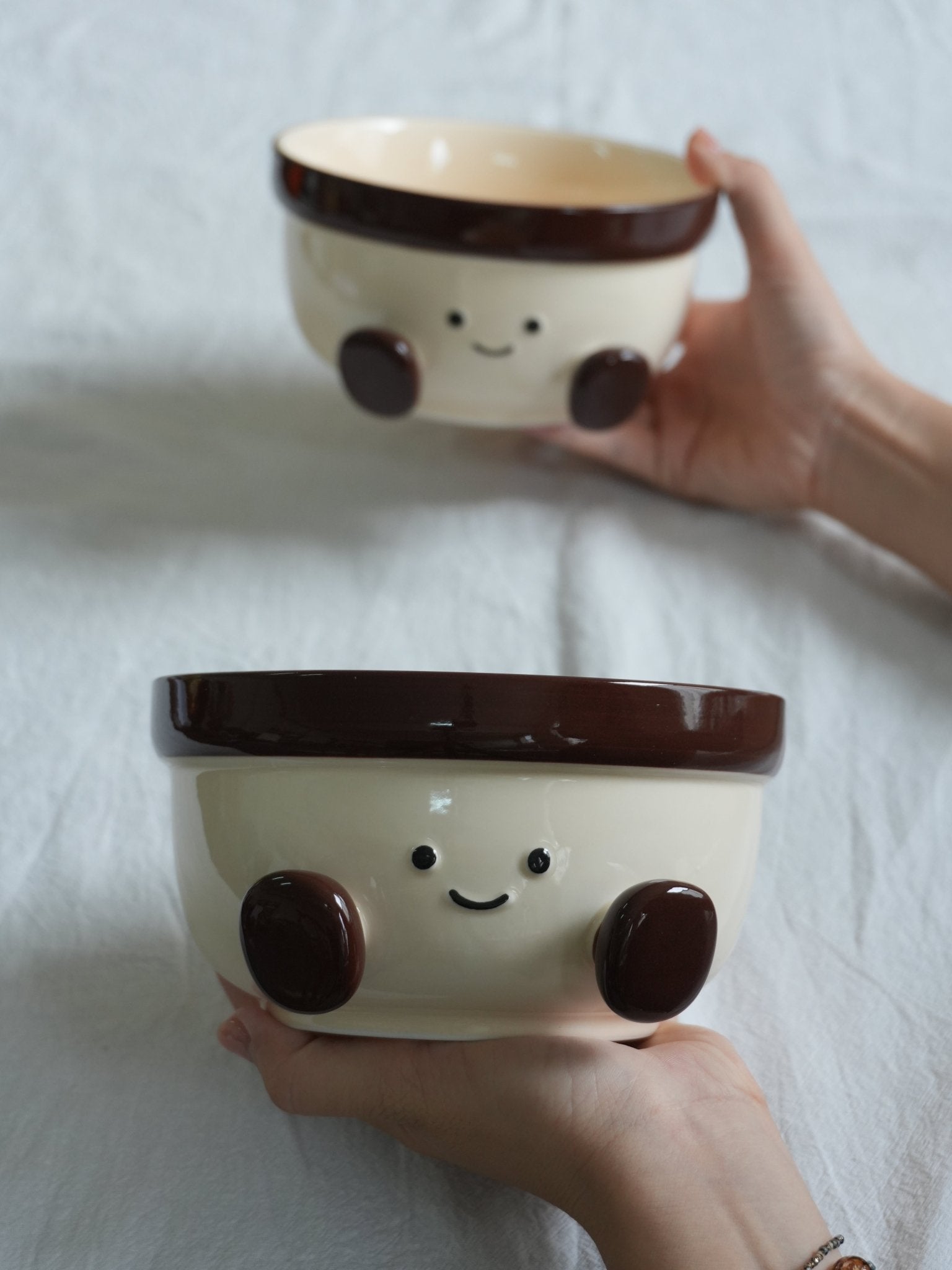 Smiley Cozy BowlPorcelain / Ceramic